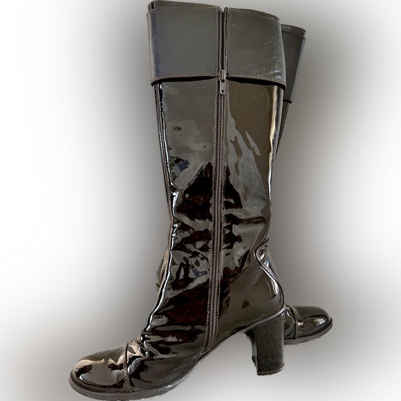 Italian Brown Paten leather boot Size 39 - Picture 6 of 13